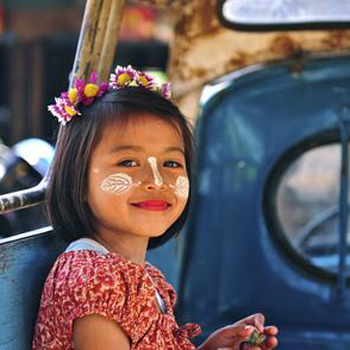 vẻ đẹp của phụ nữ Myanmar